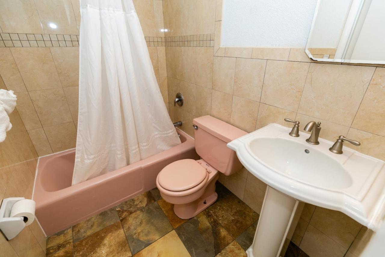 American Safari Motel Wildwood Crest Beach Екстер'єр фото